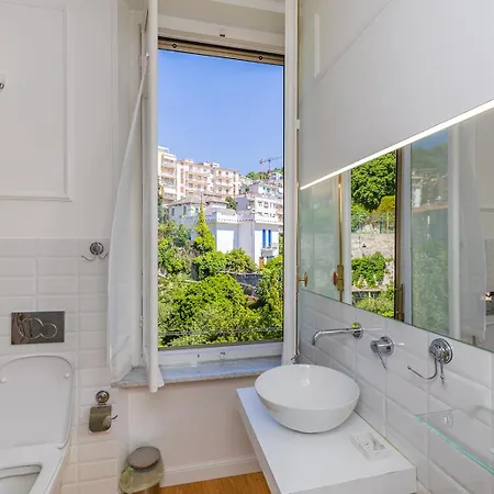 Laura Finale Ligure