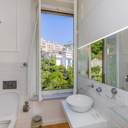 Laura Finale Ligure