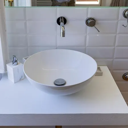 Laura * Finale Ligure